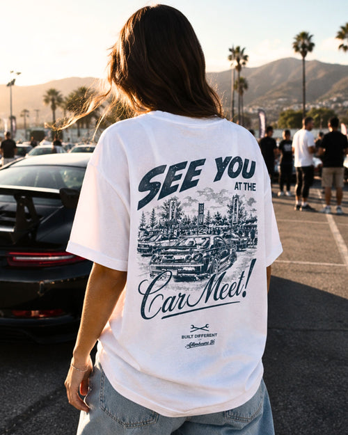Oversize T-Shirt Car Meet