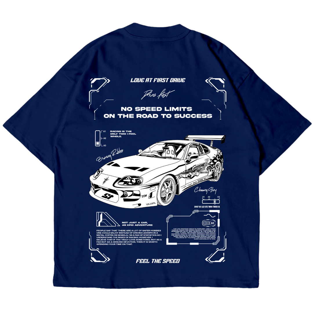 Love at first drive Oversize T-Shirt