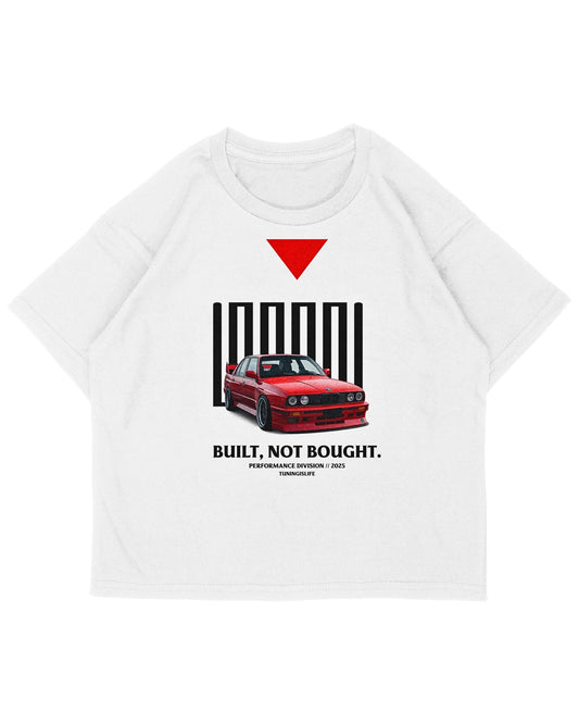 T-shirt oversize Construit, pas acheté