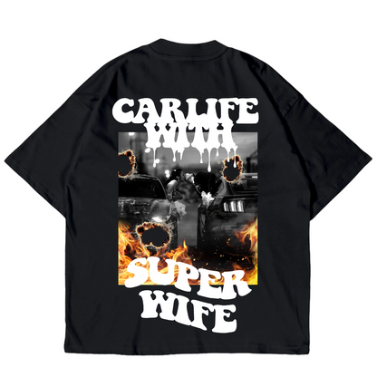 Camiseta oversized Carlife com super esposa