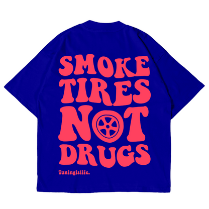 Oversize T-Shirt smoke tyres